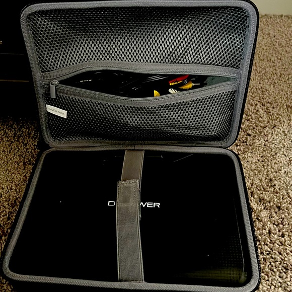 DBPower portable DVD player - Picture 2 of 3